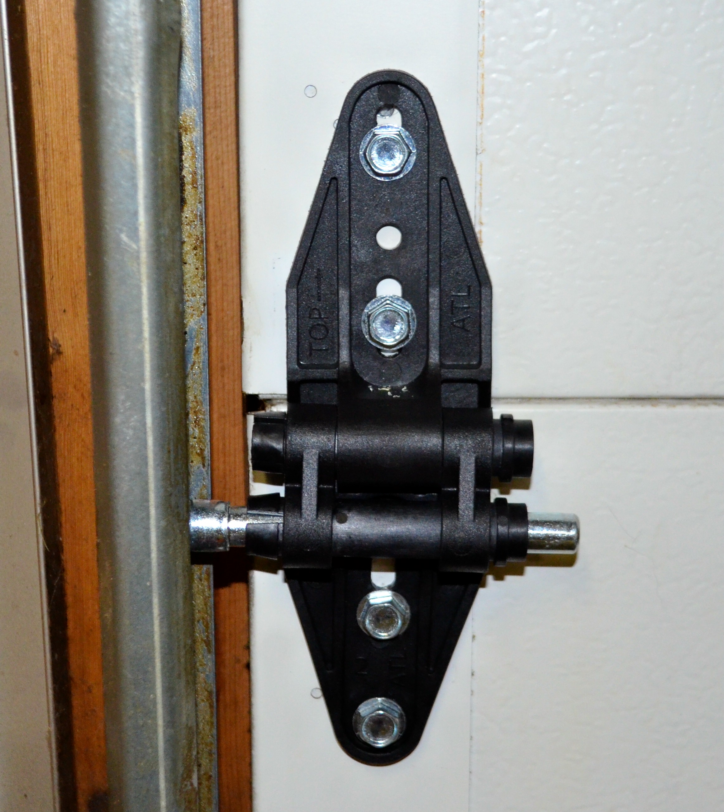New Garage Door Parts Hinges for Simple Design