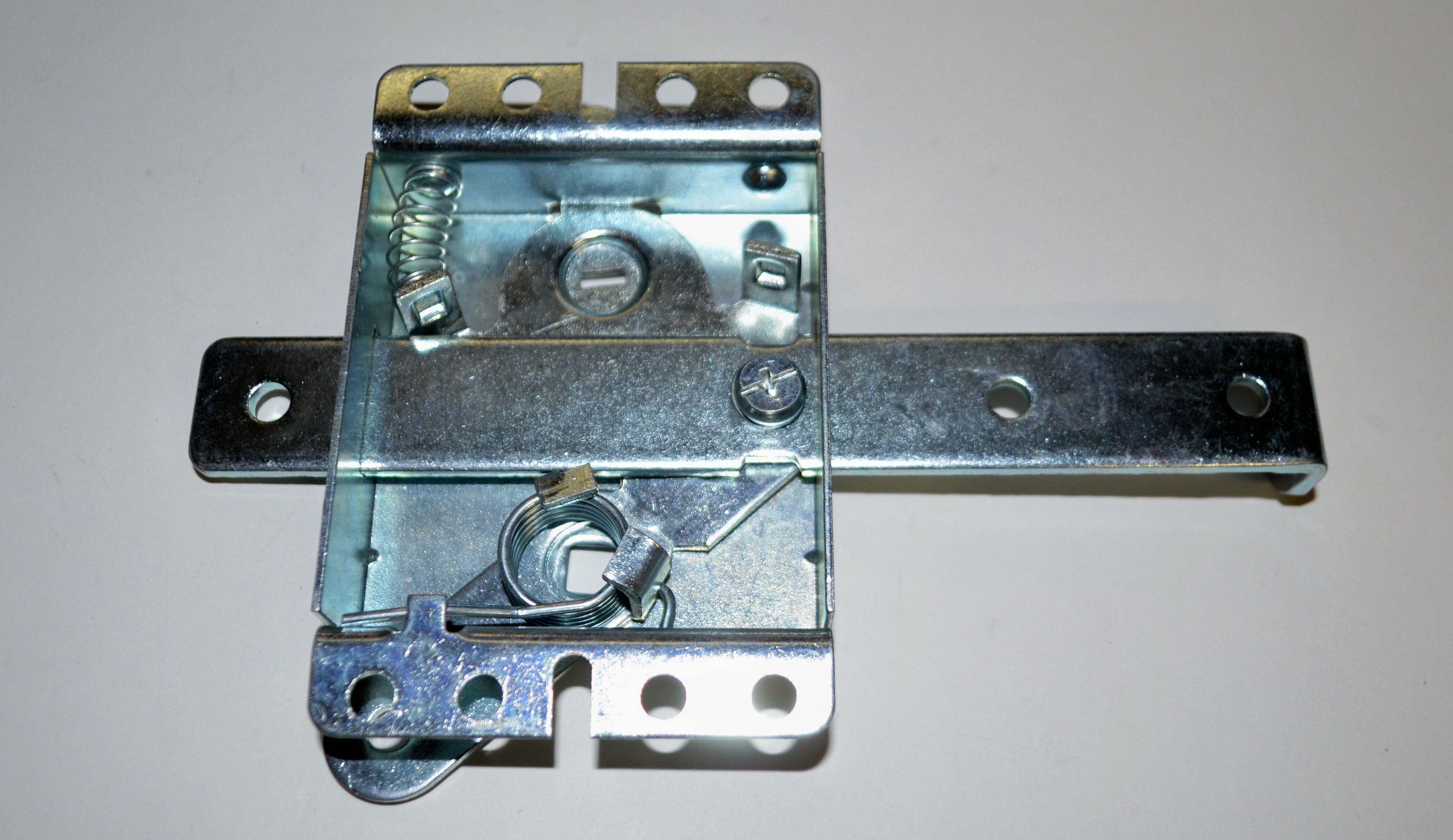 GARAGE DOOR LOCK - OVERHEAD DOOR LOCK2